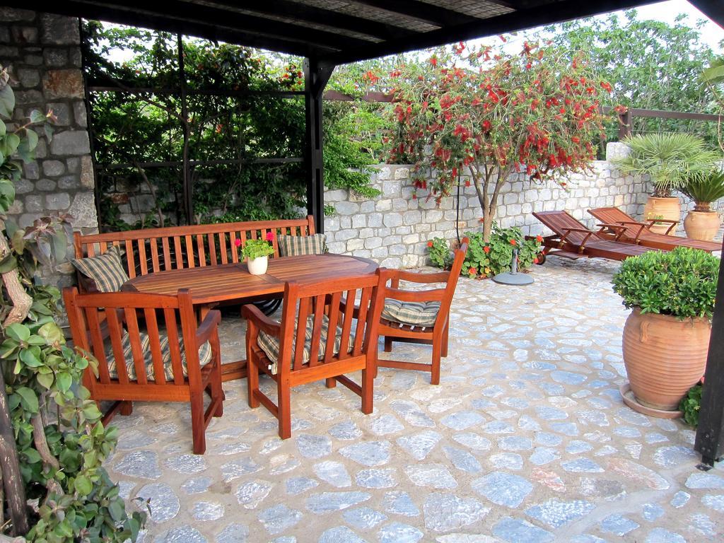 Estia Holiday Гитио Екстериор снимка